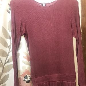 Beautiful ribbed midi dress lightly worn